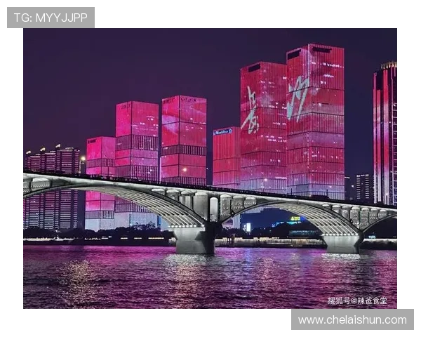 澳门娱乐指南：为夜猫子提供澳门深夜娱乐场所推荐，享受不夜城的精彩夜生活